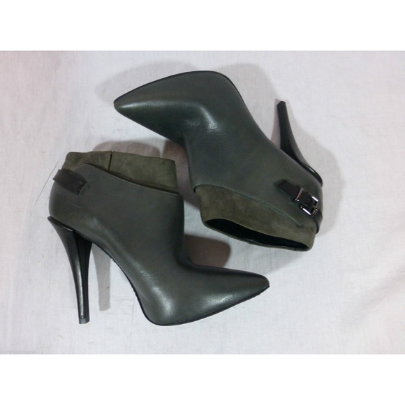 NEW Kenneth Cole Gray Leather Ankle Boot - Picture 5 of 8